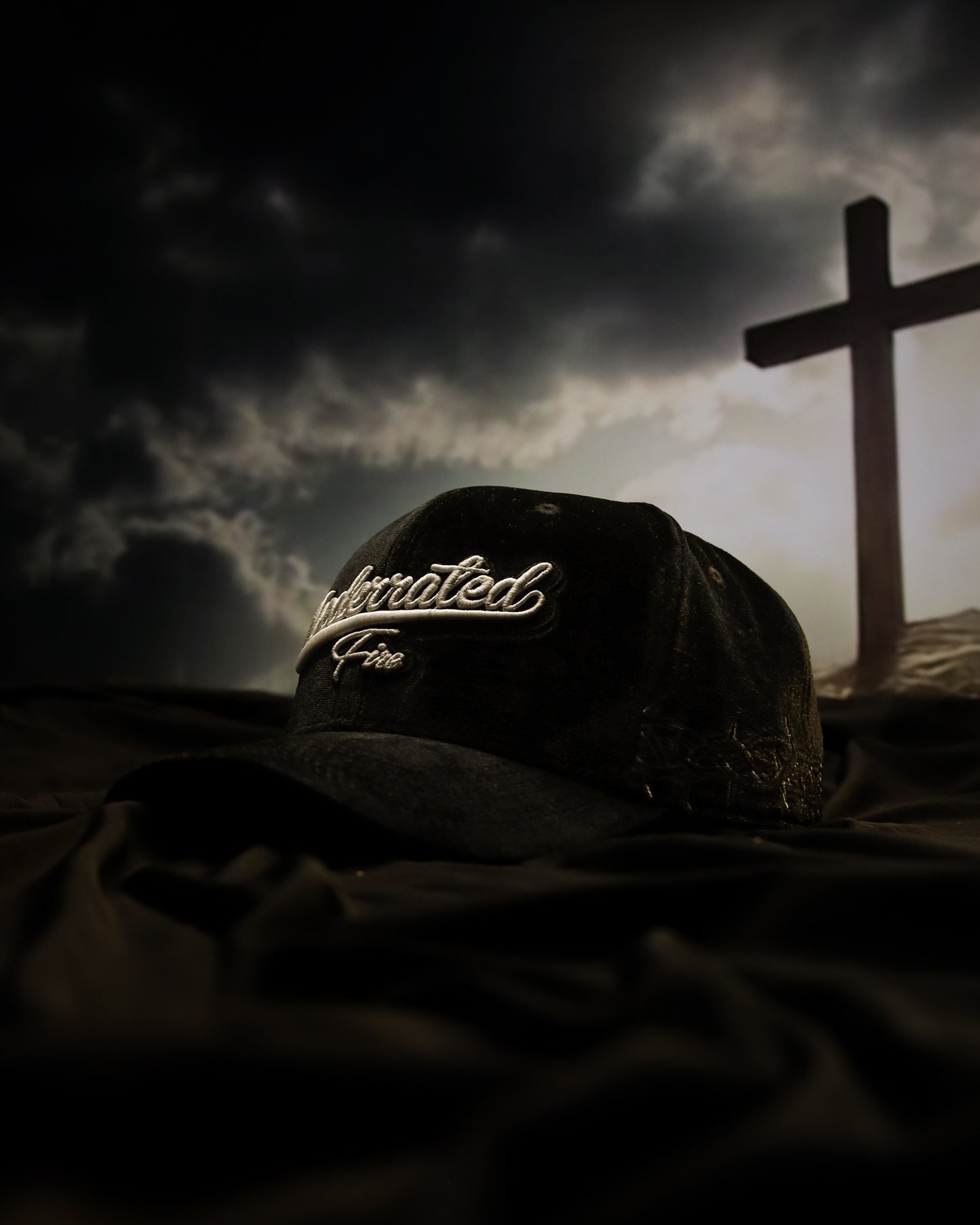 “Murió por ti” Black Cap